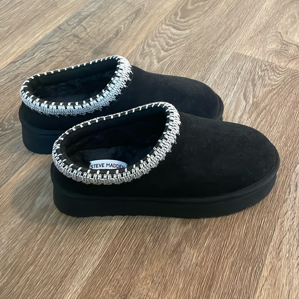 Steve Madden Selena 2 Black Suede Tasman Flats
